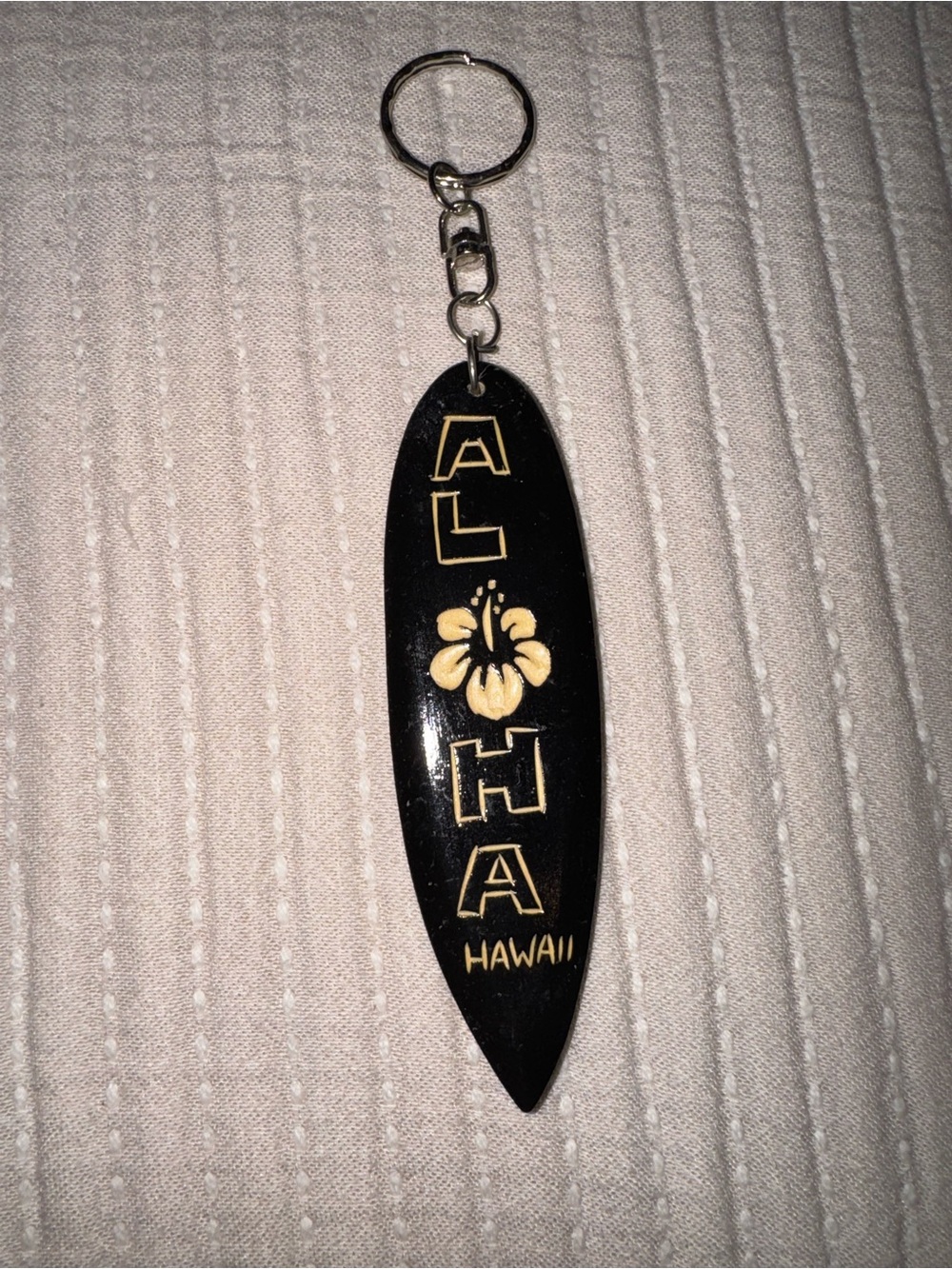 ALOHAS Black/Wooden Surfboard Keyring